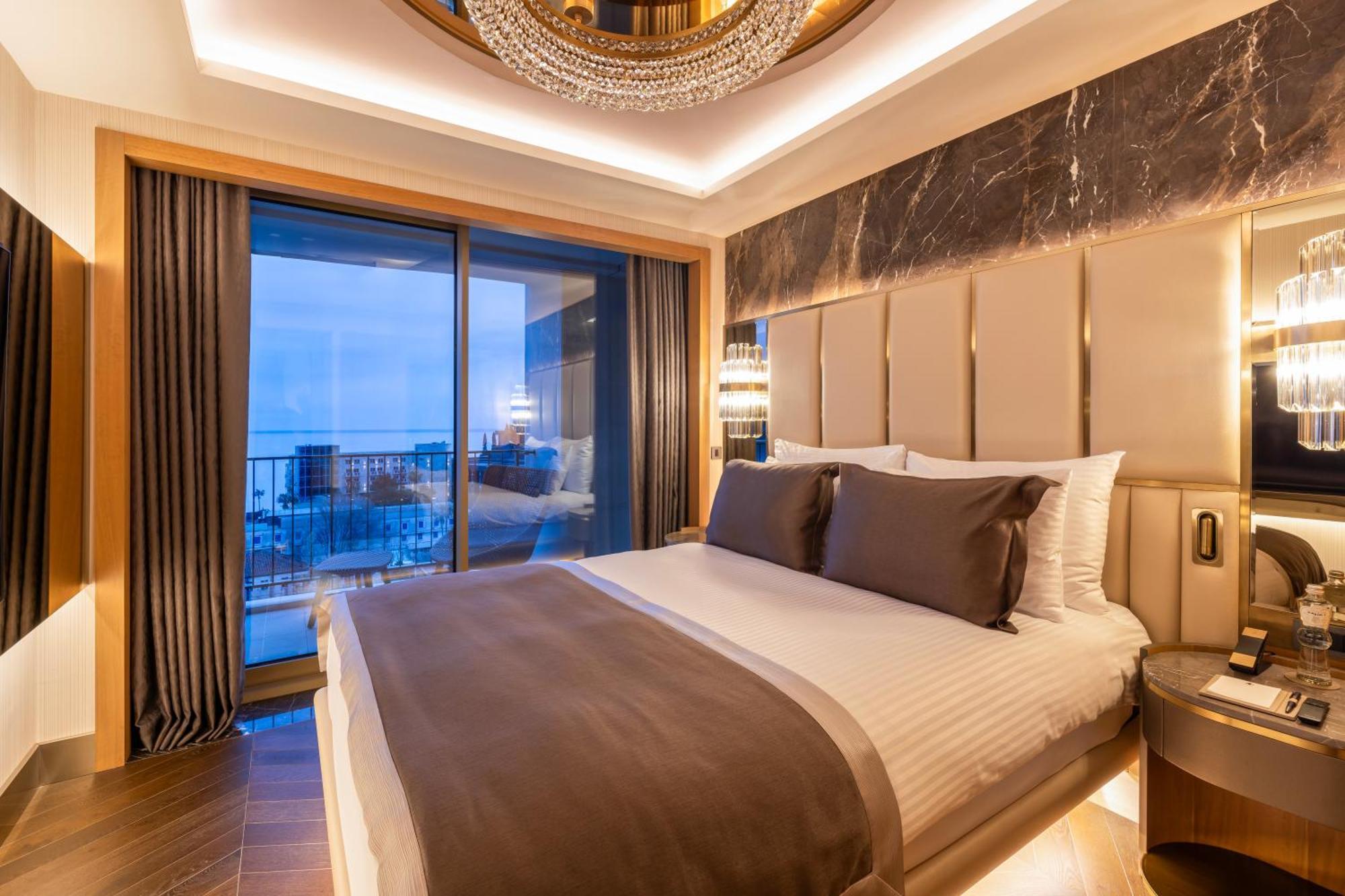 Merit Starlit Hotel & Residences Budva Exterior foto