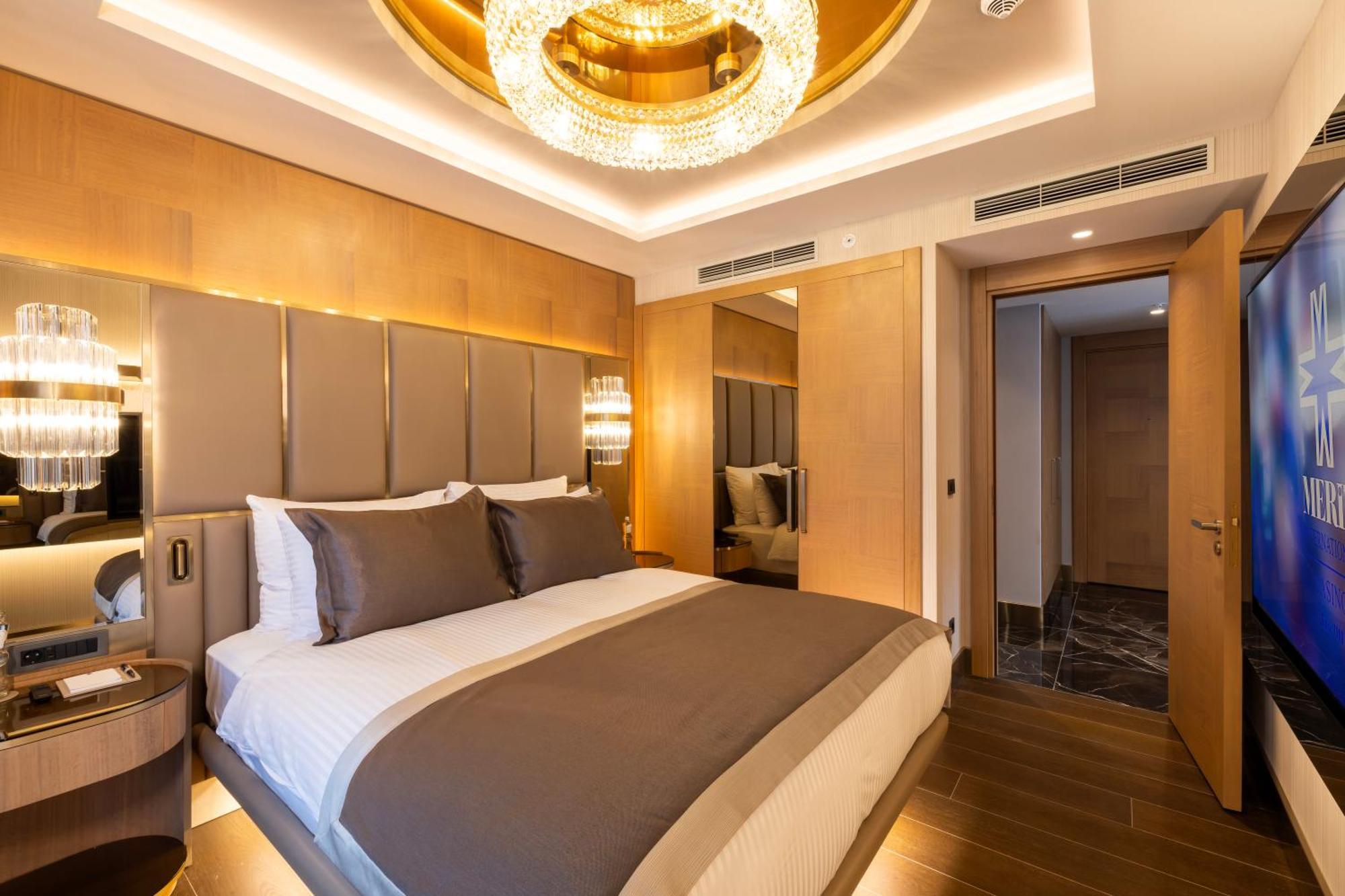 Merit Starlit Hotel & Residences Budva Exterior foto